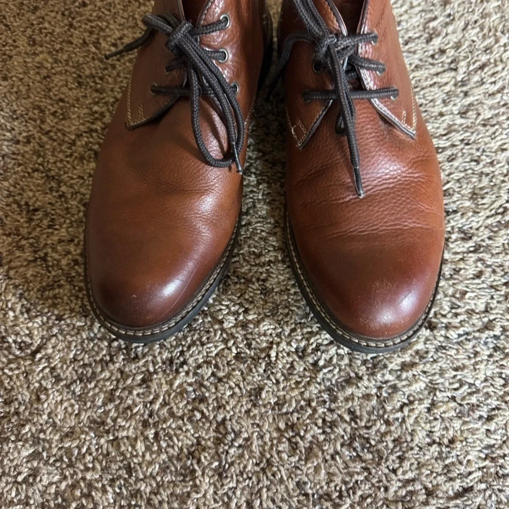 Johnston & Murphy McHugh mahogany brown leather chukka boots Size 9.5